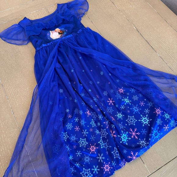 Disney Princess Frozen Elsa & Anna Fantasy Dress or Nightgown • Size S (6/6X) - Picture 11 of 13